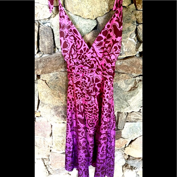 Beachy GUESS dress with tie around neck - Picture 1 of 3